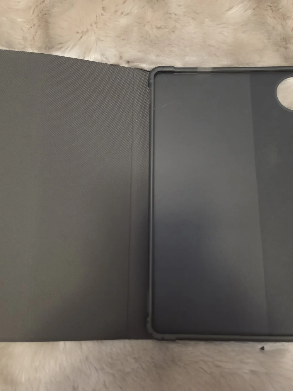 Universal Black Tablet Folio Case with Camera Cutout